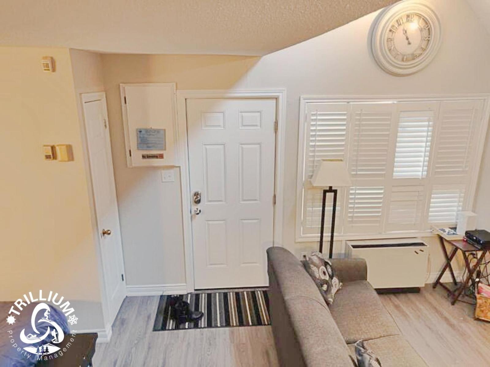 Blue Mountain, Collingwood - Loft Condo, Sleeps 4 Blue Mountains Bagian luar foto