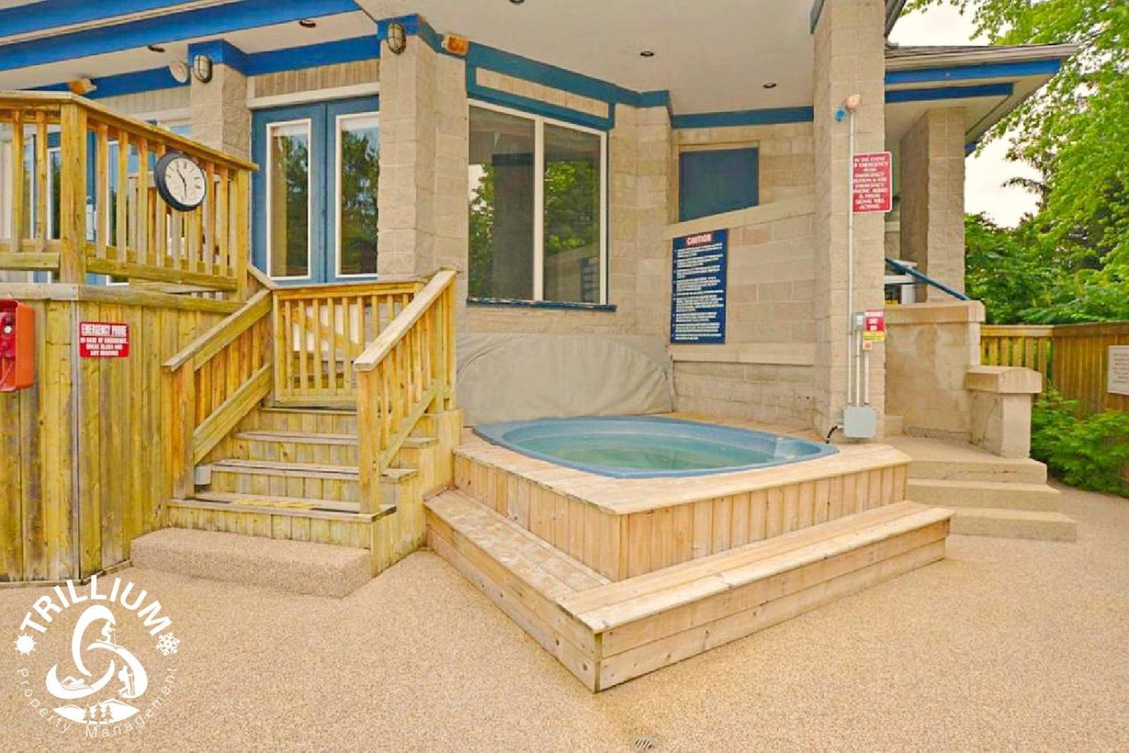 Blue Mountain, Collingwood - Loft Condo, Sleeps 4 Blue Mountains Bagian luar foto