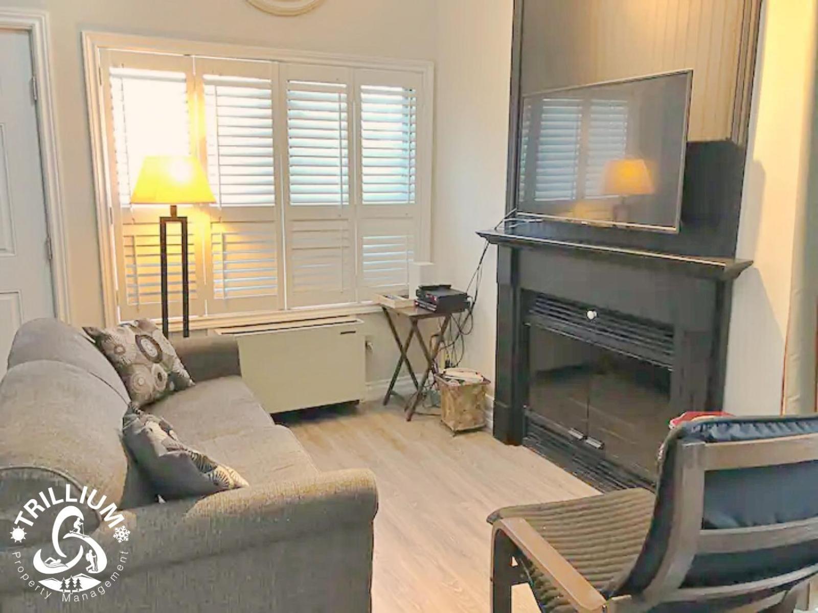 Blue Mountain, Collingwood - Loft Condo, Sleeps 4 Blue Mountains Bagian luar foto